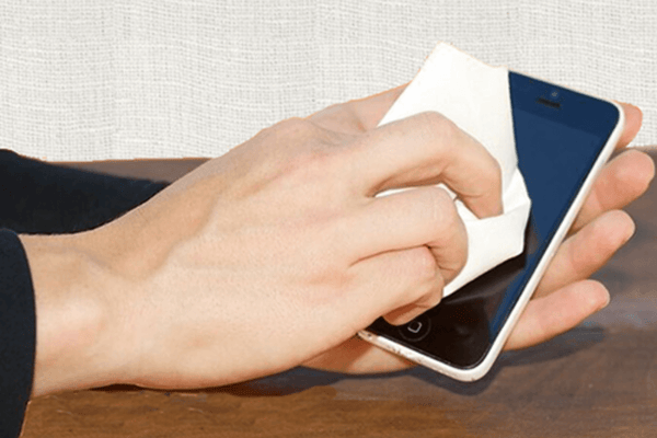 UltimateCloth Mini wiping phone